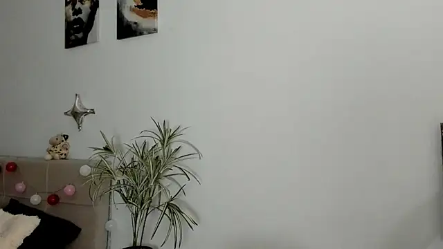imogensy's Live Chat Room