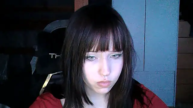 NoirEva чат на живо