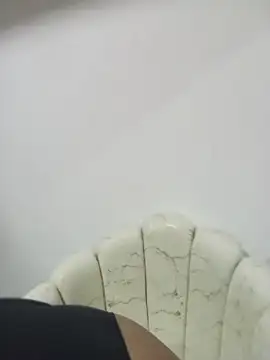 ASIAKIT Adlı Modelin Canlı Sohbet Odası