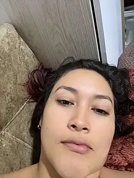 Sala de chat ao vivo de Tatiana123_