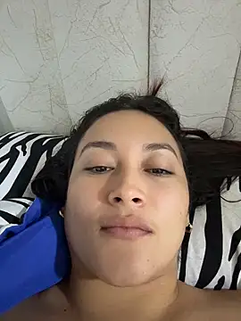 Chat ao vivo de Tatiana123_