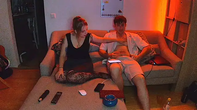 Pokazy przed seks kamerką na żywo – sunny_saylor