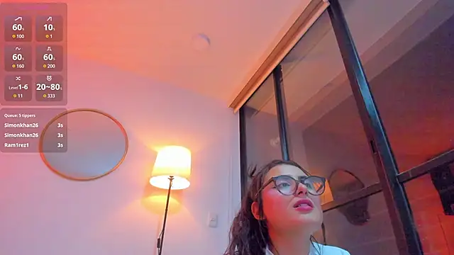 Chat ao vivo de imsofia_dy