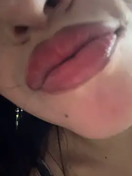 Živá chatovací místnost Miel_rousse