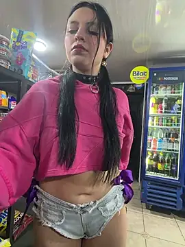 Miel_rousse Adlı Modelin Canlı Sohbet Odası