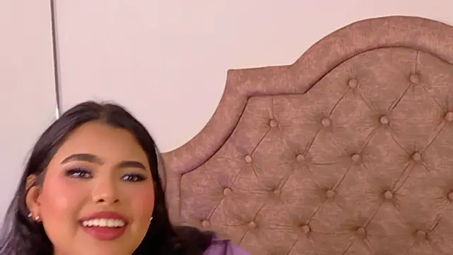 Chatroom en direct de SophiaCollinss