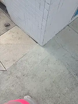חדר צ'אט בשידור חי של directmodel