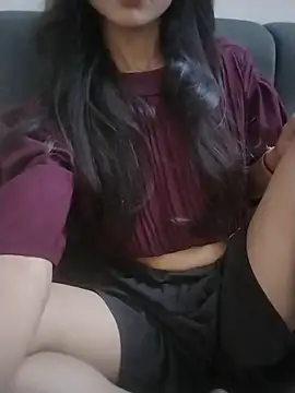 neha_singh0 Adlı Modelin Canlı Sohbet Odası