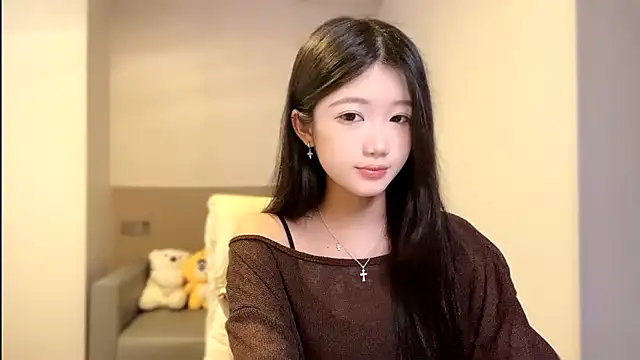 yangyang-107 Adlı Modelin Canlı Sohbet Odası