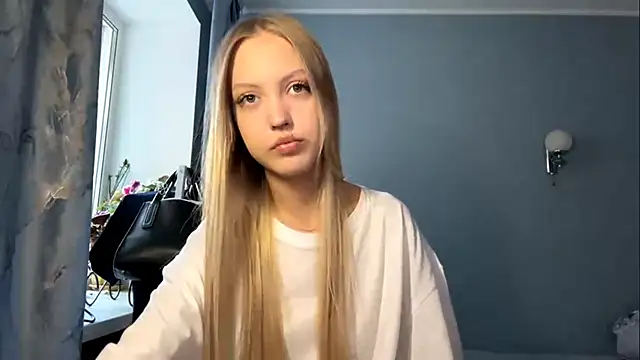 NievesHackey's Live Chat Room