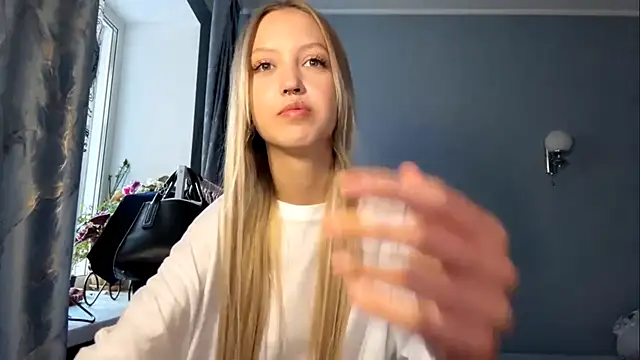 NievesHackey live-chat rom