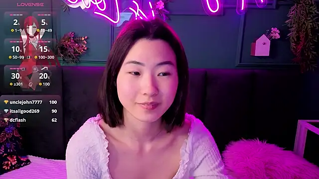 Pokój czatu na żywo – Runi_Asian