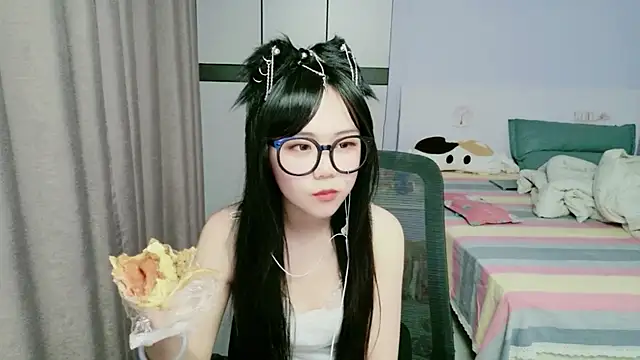 חדר צ'אט בשידור חי של xiaoxiaoyu030