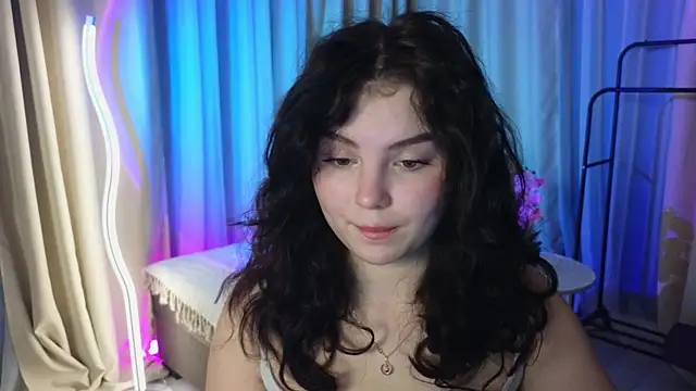 Živá chatovací místnost lollyy_pop