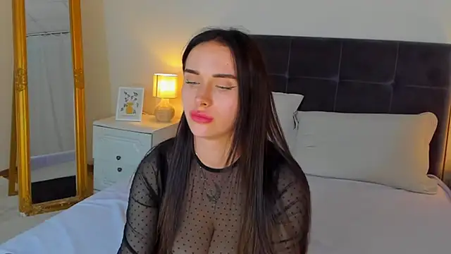KellyWhites élő chatszobája