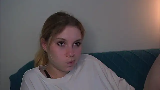 Živá chatovací místnost Sairallyn