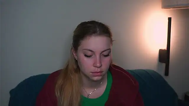 חדר צ'אט בשידור חי של Sairallyn