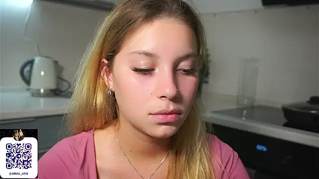 Sairallyn – live chatrum