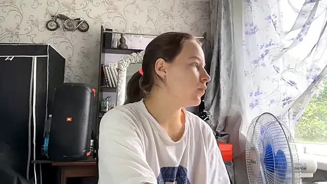 Bilik Sembang Langsung KathyrnEdmison
