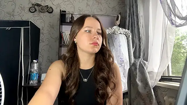 KathyrnEdmison Adlı Modelin Canlı Sohbet Odası