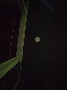 Chat soba uživo modela Mia_Collings1