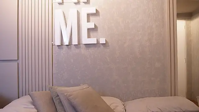 SeleneMous élő chatszobája