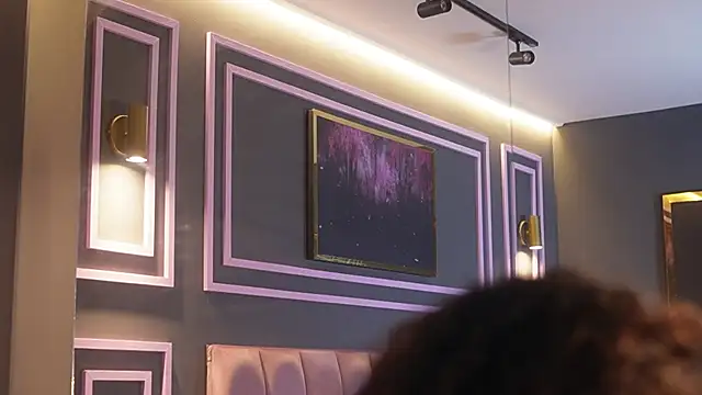 Sala de chat ao vivo de SeleneMous