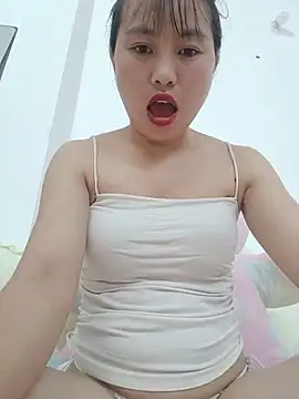 ห้องแชทสดของ Cherry-squirtt