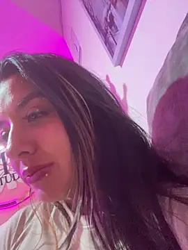 Živá chatovací místnost Megan_pink18