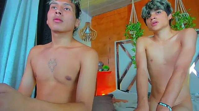 leonix_love Pertunjukan Webcam