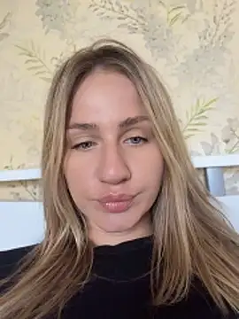 Sala de chat en directo de AnnaMist_