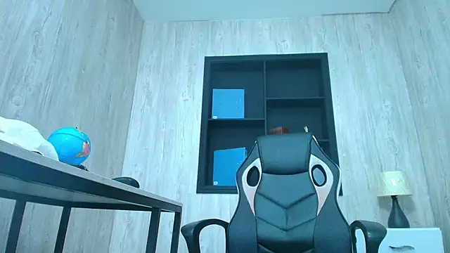 Živá chatovací místnost TamaraaHoney