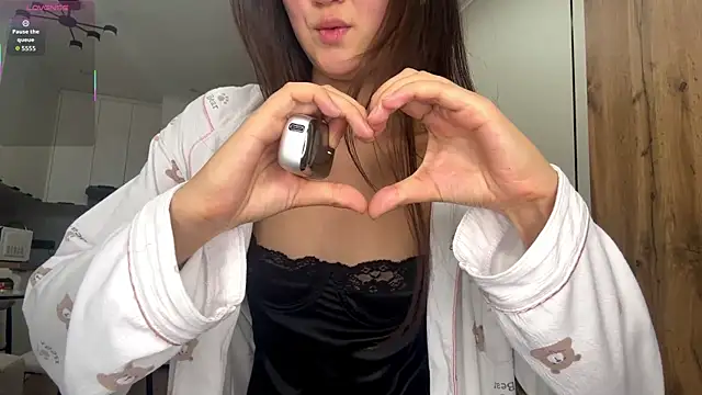 חדר צ'אט בשידור חי של very_hot_japanese_girl