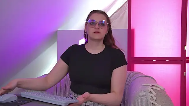 غرفة دردشة AlexaAvery المباشرة