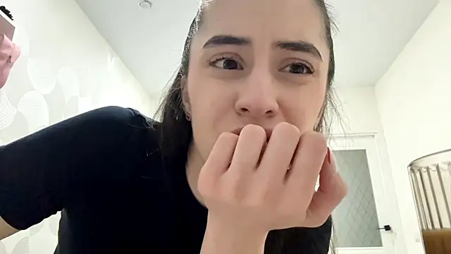 raisatdj's Live Chat Room