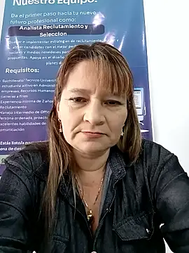 KAREN--03 чат на живо