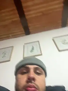 ladyandnico élő chatszobája