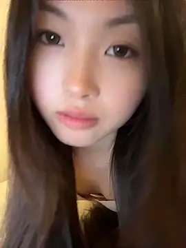 Jenny156cm Adlı Modelin Canlı Sohbet Odası