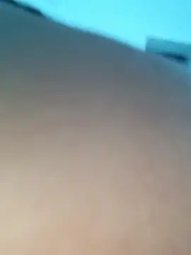 Mirra-a লাইভ চ্যাট রুম