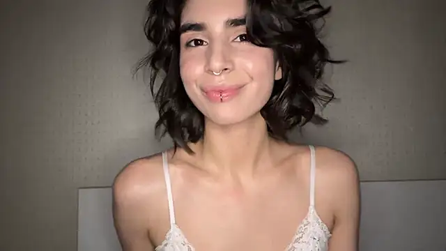 JessiaRuezga লাইভ চ্যাট রুম