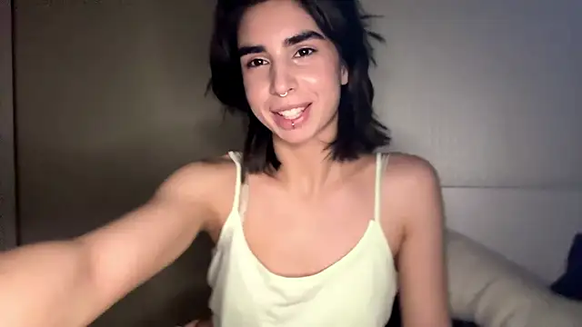 חדר צ'אט בשידור חי של JessiaRuezga