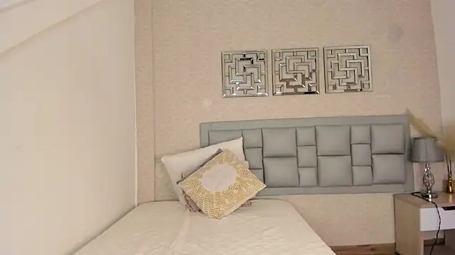 Živá chatovací místnost luna25__