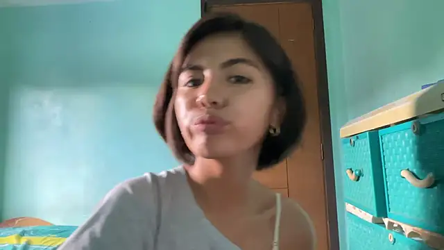 YukikoSchaefers Adlı Modelin Canlı Sohbet Odası