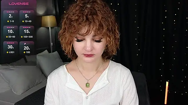 Živá chatovací místnost Kira__Fluffy
