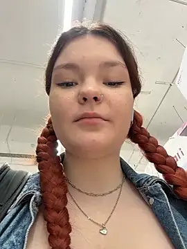 Baby__Fox's Live Chat Room