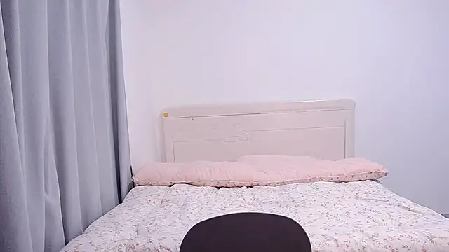 marigold-zzzz Adlı Modelin Canlı Sohbet Odası