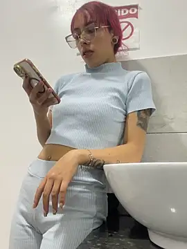 Živá chatovací místnost MeraSecretXXX