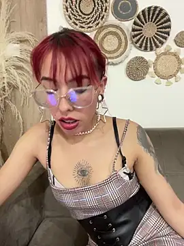 غرفة دردشة MeraSecretXXX المباشرة