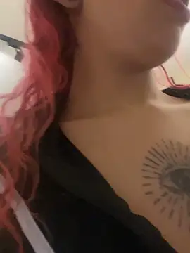 MeraSecretXXX Live Chatraum