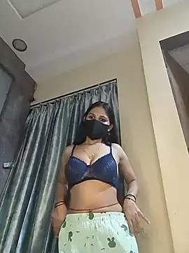 kaira_noty Adlı Modelin Canlı Sohbet Odası